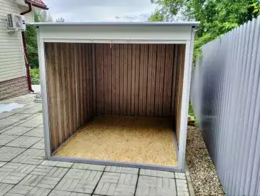 Хозблок для хранения квадроцикла в двойной расцветке в дер. Сокольники, Дмитровский г.о., МО Хозблок для хранения квадроцикла в двойной расцветке в дер. Сокольники, Дмитровский г.о., МО