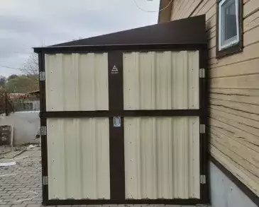 Гараж для квадроцикла в комбинированной расцветке в пос. Пролетарский, г.о. Серпухов, МО Гараж для квадроцикла в комбинированной расцветке в пос. Пролетарский, г.о. Серпухов, МО