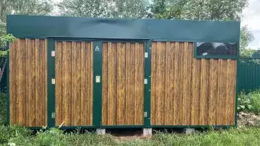 Хозблок для хозяйственных вещей в комбинированной расцветке в дер. Терентьево, Волоколамский р-н, МО Хозблок для хозяйственных вещей в комбинированной расцветке в дер. Терентьево, Волоколамский р-н, МО