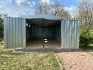 Вместительный гараж для автомобиля в цинковом цвете в дер. Марушкино, р-н Внуково, МО